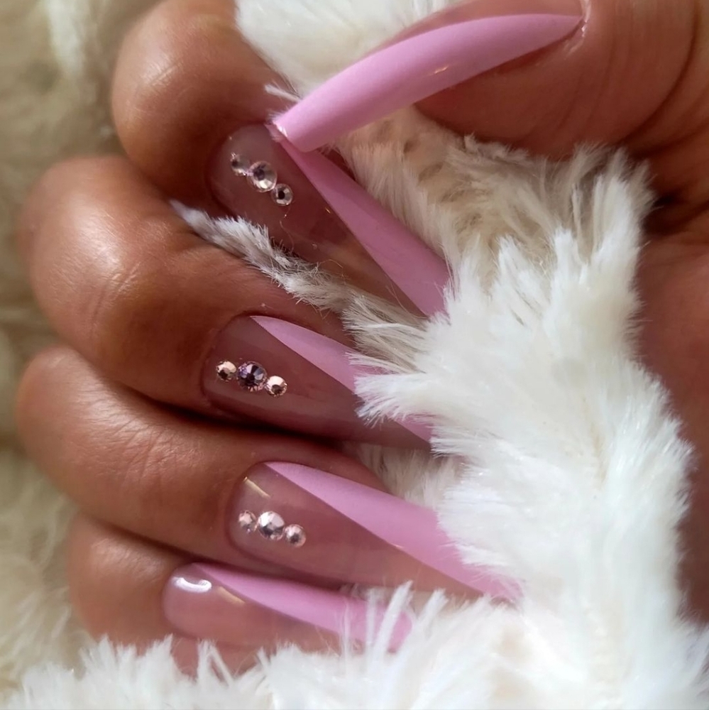 Soleil Nails - Pink Long Coffin